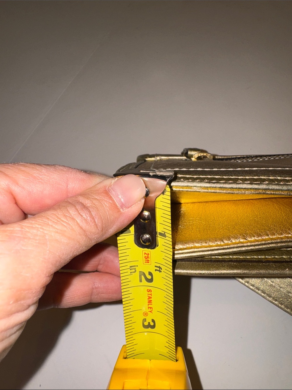 Coach Metallic Gold Leather Turnlock Wristlet Clutch EUC - Picture 5 of 9